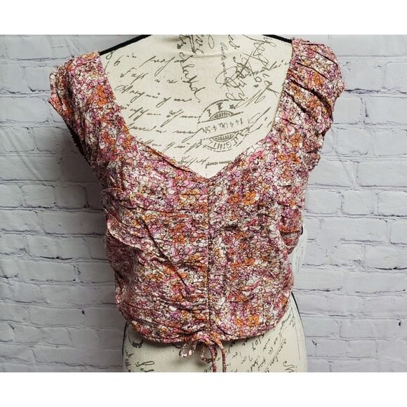 Just The Girl Floral Smocked Crop Top Size L - Picture 1 of 5